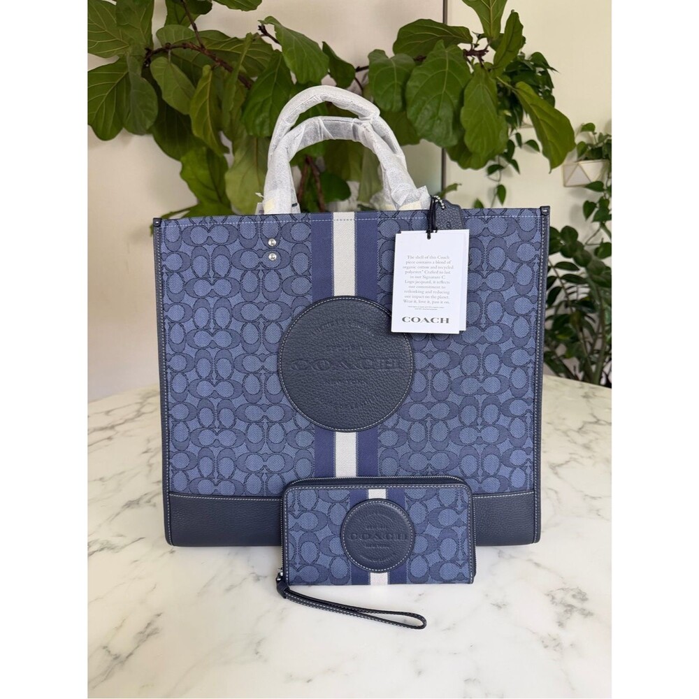 NWT COACH Dempsey Tote Bag 40 In Signature Jacquard & Large Phone Wallet C8418